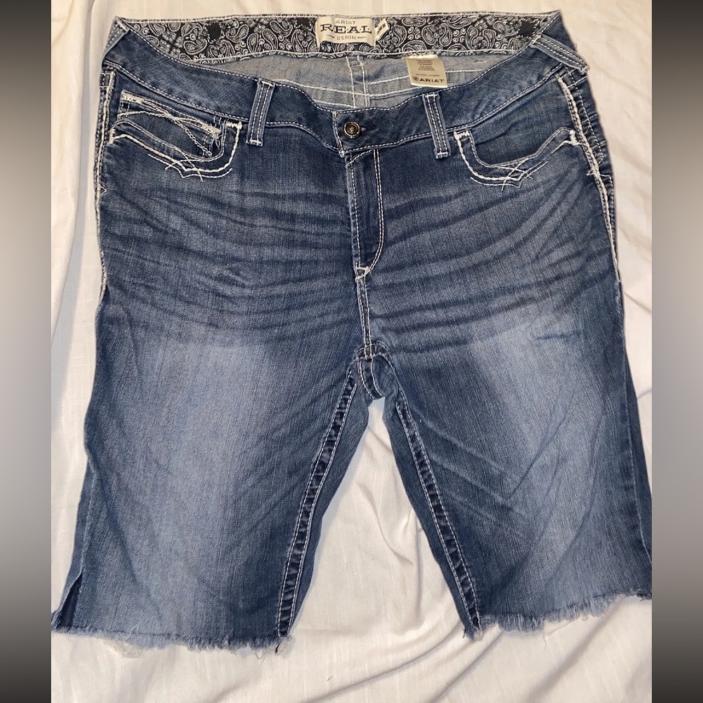 ariat cut off  Cropped jeans Raw Edge Size 20WR